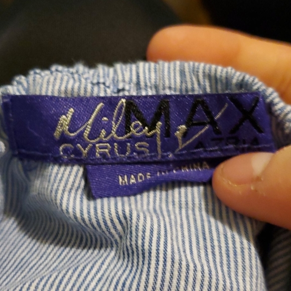 Miley Cyrus - Pinstripe Romper - Picture 2 of 2